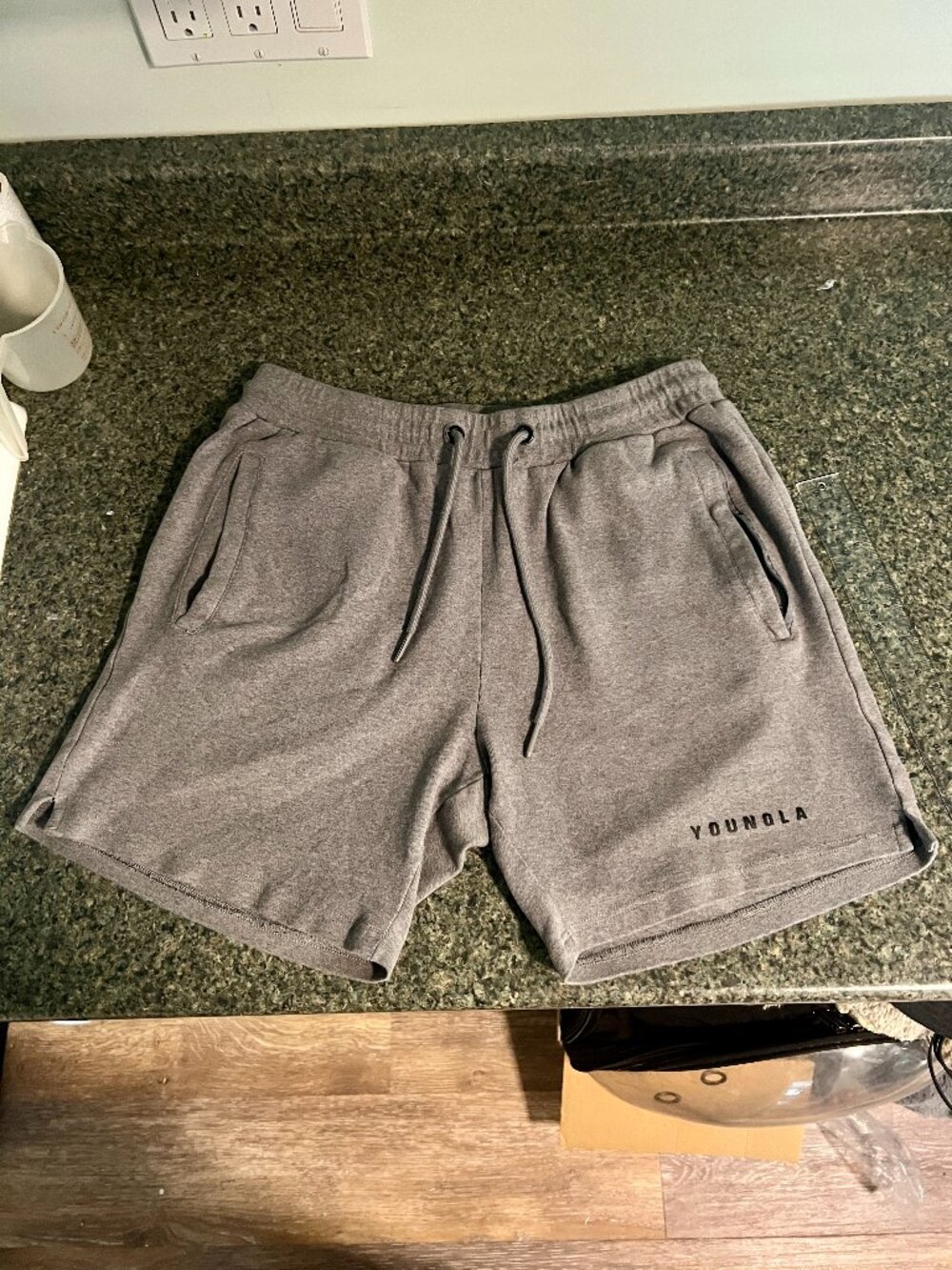 YoungLA 118 The Perfect Sweat Shorts (Gray/Medium)